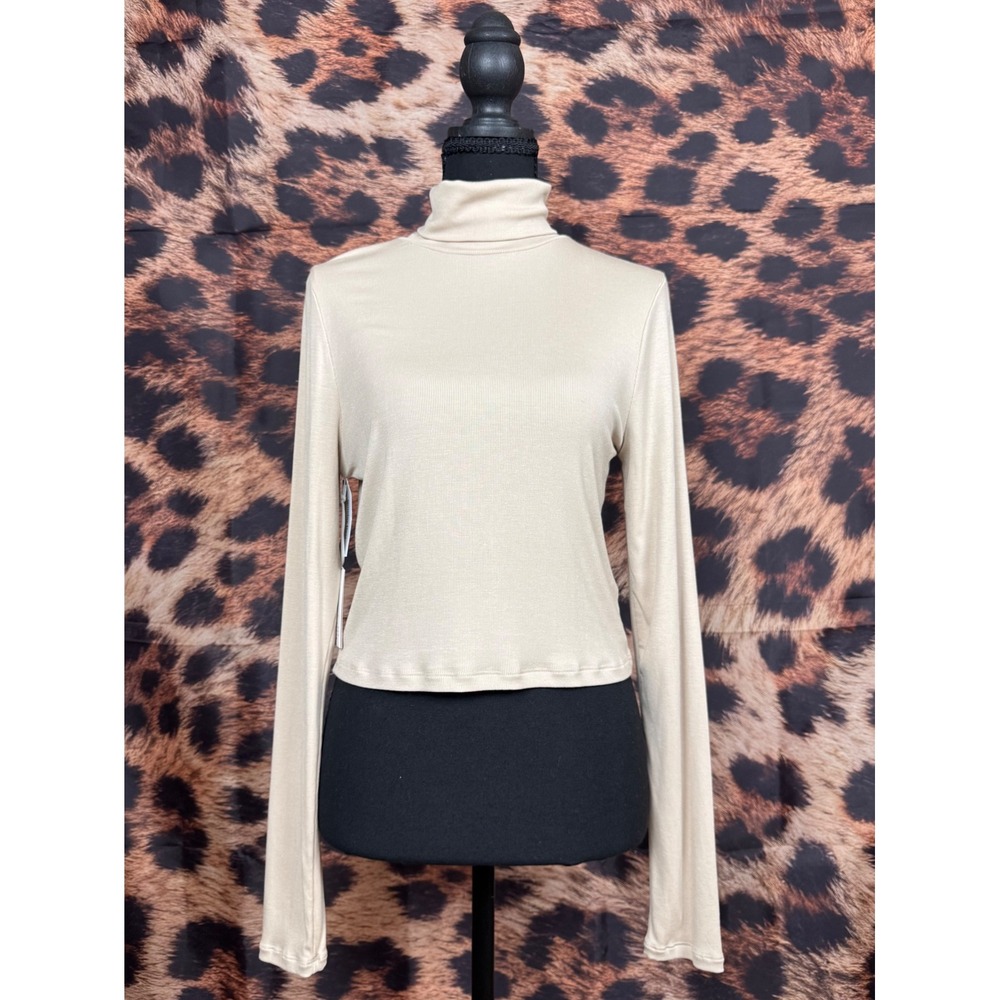 NWT Sunday Best by Aritzia Cropped Ribbed Long Sleeve Turtleneck Top